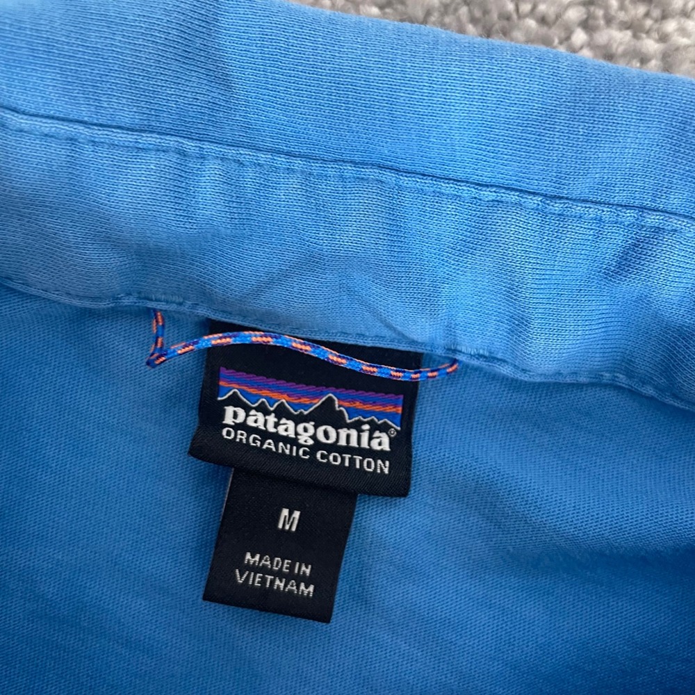 Patagonia Polo Shirt Mens Medium Trout Fish Fishing Organic Cotton Short Sleeve - Picture 3 of 10